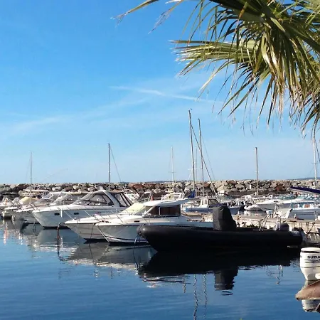 Familial 4 Pers. Avec Piscine, Tennis Et Parking - Les Issambres - Fr-1-226-455 Apartment *